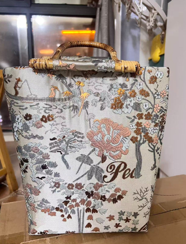 Garden‑Lands Earth‑Element Square Bucket Handbag