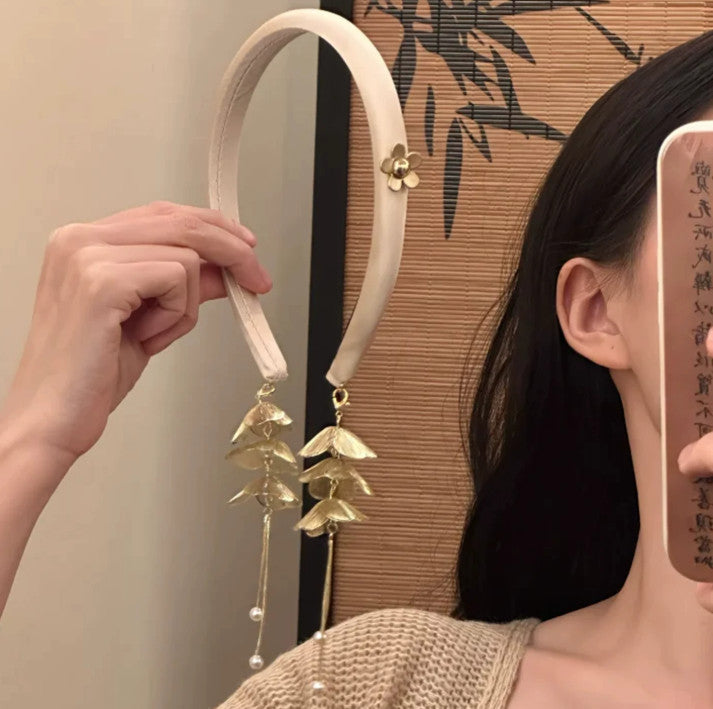 Elegance Without Effort – Tassel Faux‑Earring Headban